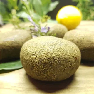 Champú Sólido con Sulfato de ortiga y romero (pelo graso)